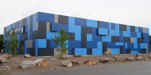 Fassadenplatten von thyssenkrupp Plastics GmbH Max Exterior NT